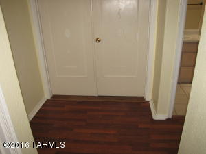 8885 E Apache Well Pl, Tucson, AZ 85730 photo 27