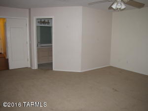 8885 E Apache Well Pl, Tucson, AZ 85730 photo 21