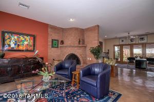 6600 E Circulo Invierno, Tucson, AZ 85750 photo 9