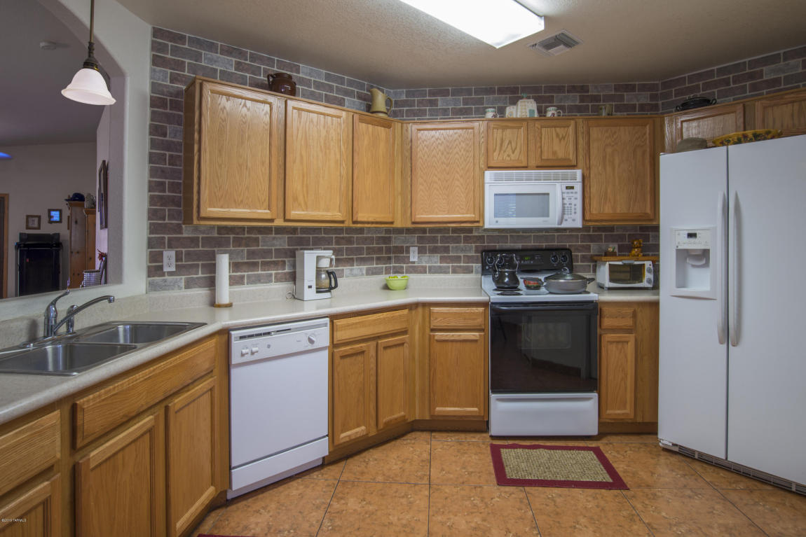 4134 E Stony Meadow Dr, Tucson, AZ 85756 photo 2