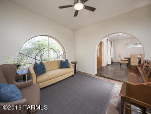 2041 E Adams St, Tucson, AZ 85719 photo 5