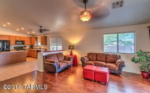 5975 E Franklin Tale Dr, Tucson, AZ 85756 photo 3