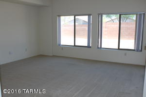 7593 E Picket Fence Ln, Tucson, AZ 85756 photo 6