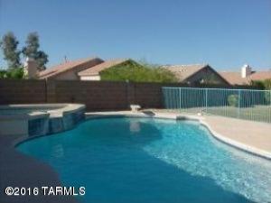 8847 E Maxwell Dr, Tucson, AZ 85747 photo 2
