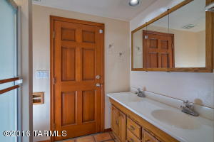 409 E Smoot Dr, Tucson, AZ 85705 photo 18