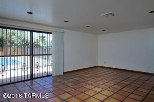 409 E Smoot Dr, Tucson, AZ 85705 photo 11