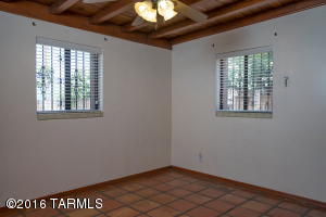 409 E Smoot Dr, Tucson, AZ 85705 photo 16