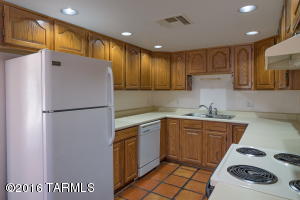 409 E Smoot Dr, Tucson, AZ 85705 photo 6