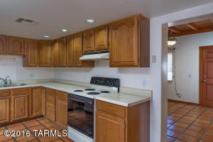 409 E Smoot Dr, Tucson, AZ 85705 photo 9