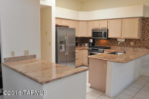 571 E Squirrel Tail Dr, Tucson, AZ 85704 photo 9
