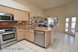571 E Squirrel Tail Dr, Tucson, AZ 85704 photo 10