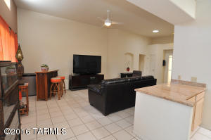 571 E Squirrel Tail Dr, Tucson, AZ 85704 photo 8