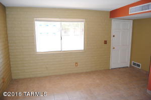 7632 E Keith Dr, Tucson, AZ 85730 photo 8