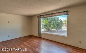 7022 E Nelson Dr, Tucson, AZ 85730 photo 5