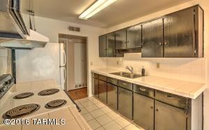 7022 E Nelson Dr, Tucson, AZ 85730 photo 9