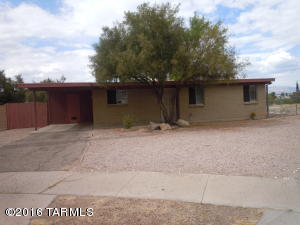 6937 E Nelson Dr, Tucson, AZ 85730 photo 2