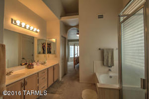 8610 E Olinga Ct, Tucson, AZ 85747 photo 22
