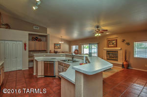 8610 E Olinga Ct, Tucson, AZ 85747 photo 10