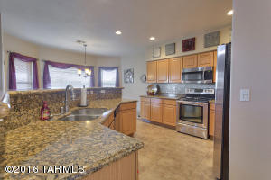 9330 E Montea Pl, Tucson, AZ 85747 photo 4