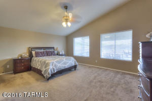 9330 E Montea Pl, Tucson, AZ 85747 photo 5