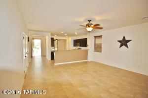 258 E Sycamore View Rd, Vail, AZ 85641 photo 5