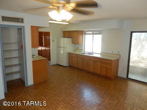 9609 E 29th St, Tucson, AZ 85748 photo 3