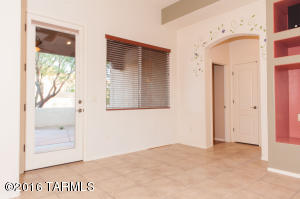 10572 E Ralph Alvarez Pl, Tucson, AZ 85747 photo 8
