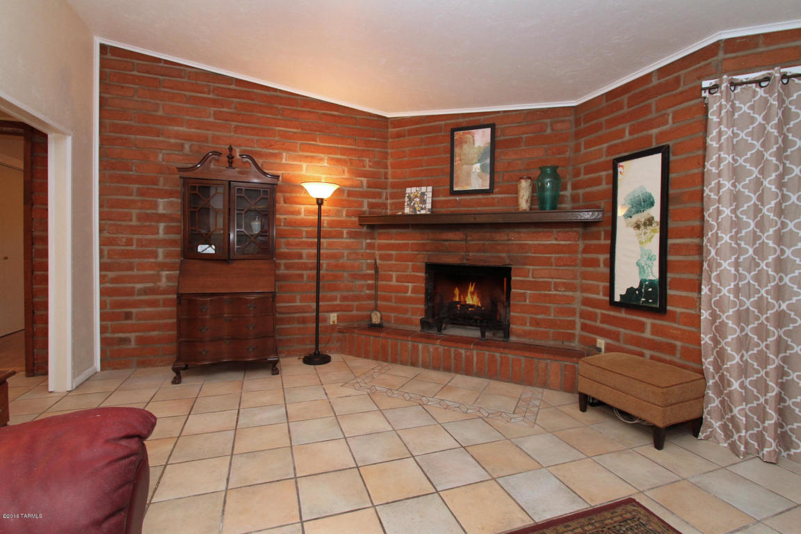 2321 E Hedrick Dr, Tucson, AZ 85719 photo 7
