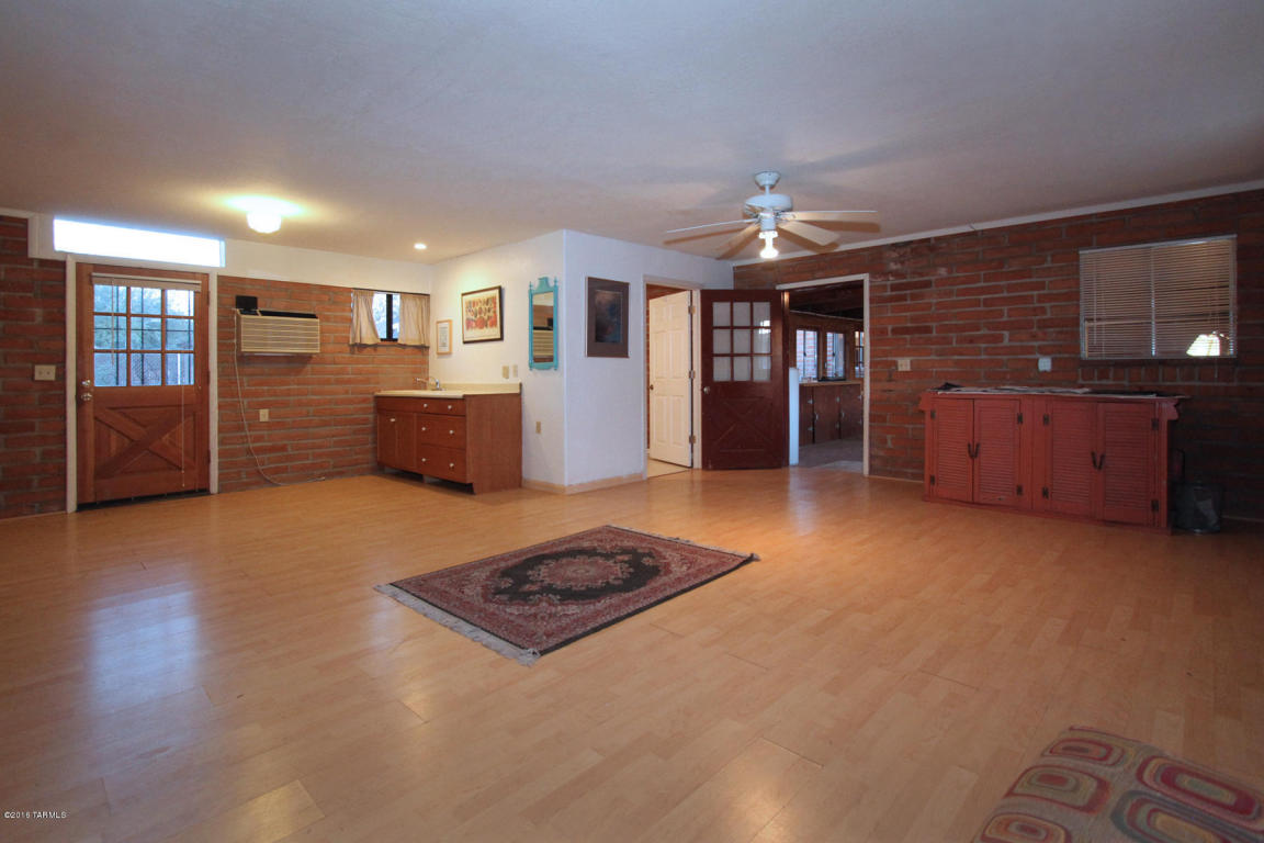 2321 E Hedrick Dr, Tucson, AZ 85719 photo 21
