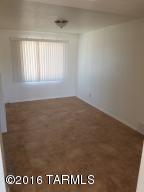 5961 E Sylvane St, Tucson, AZ 85711 photo 8
