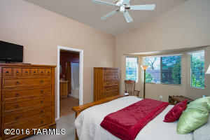 10160 E Sweetleaf Dr, Tucson, AZ 85748 photo 4