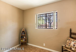 4762 E Baker St, Tucson, AZ 85711 photo 6
