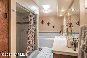4762 E Baker St, Tucson, AZ 85711 photo 9