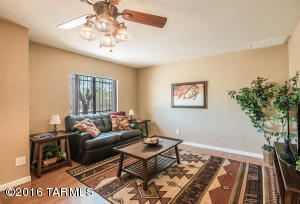 4762 E Baker St, Tucson, AZ 85711 photo 2