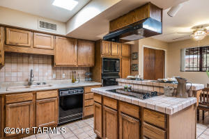 4762 E Baker St, Tucson, AZ 85711 photo 3