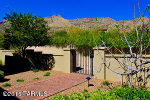 6000 E Finisterra, Tucson, AZ 85750 photo 2