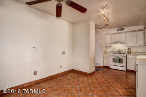 8456 E Ruby Dr, Tucson, AZ 85730 photo 14