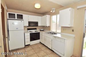 7158 E Lakeside Dr, Tucson, AZ 85730 photo 3