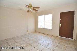 7158 E Lakeside Dr, Tucson, AZ 85730 photo 6