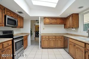 5325 E Baker St, Tucson, AZ 85711 photo 5