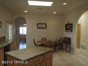 6901 E Crestline Dr, Tucson, AZ 85715 photo 18