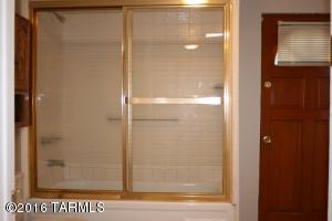 3955 E 27th St, Tucson, AZ 85711 photo 9