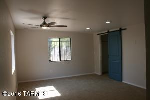 3955 E 27th St, Tucson, AZ 85711 photo 5