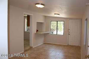 3955 E 27th St, Tucson, AZ 85711 photo 3