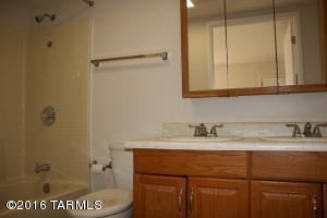 3955 E 27th St, Tucson, AZ 85711 photo 7