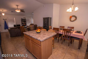 7813 S Sentinal Stone Dr, Tucson, AZ 85756 photo 6