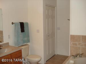 2670 E Darlene Ln, Vail, AZ 85641 photo 7