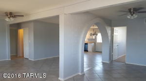 4143 E Sylvane Dr, Tucson, AZ 85711 photo 13