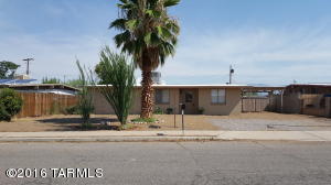 4143 E Sylvane Dr, Tucson, AZ 85711 photo 1