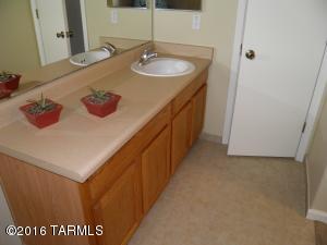 9466 E Bench Mark Loop, Tucson, AZ 85747 photo 8